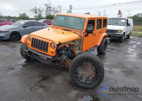 2013 Jeep Wrangler Unlimited Sahara z USA, uszkodzony, nr VIN 1C4HJWEGXDL528075